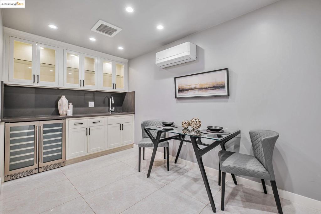 CASTRO VALLEY - Residential