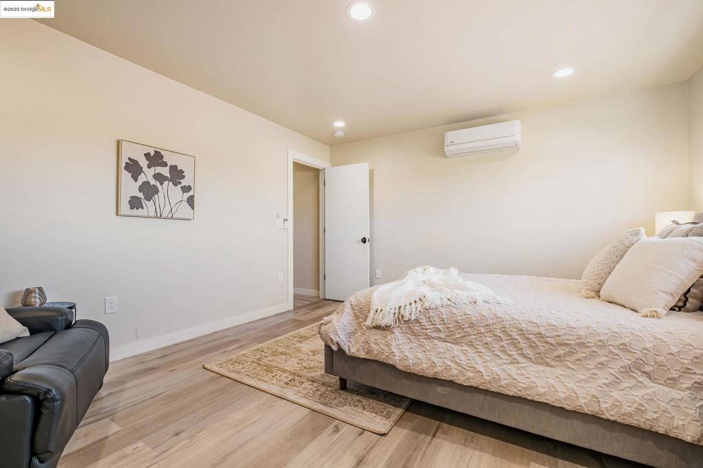 CASTRO VALLEY - Residential