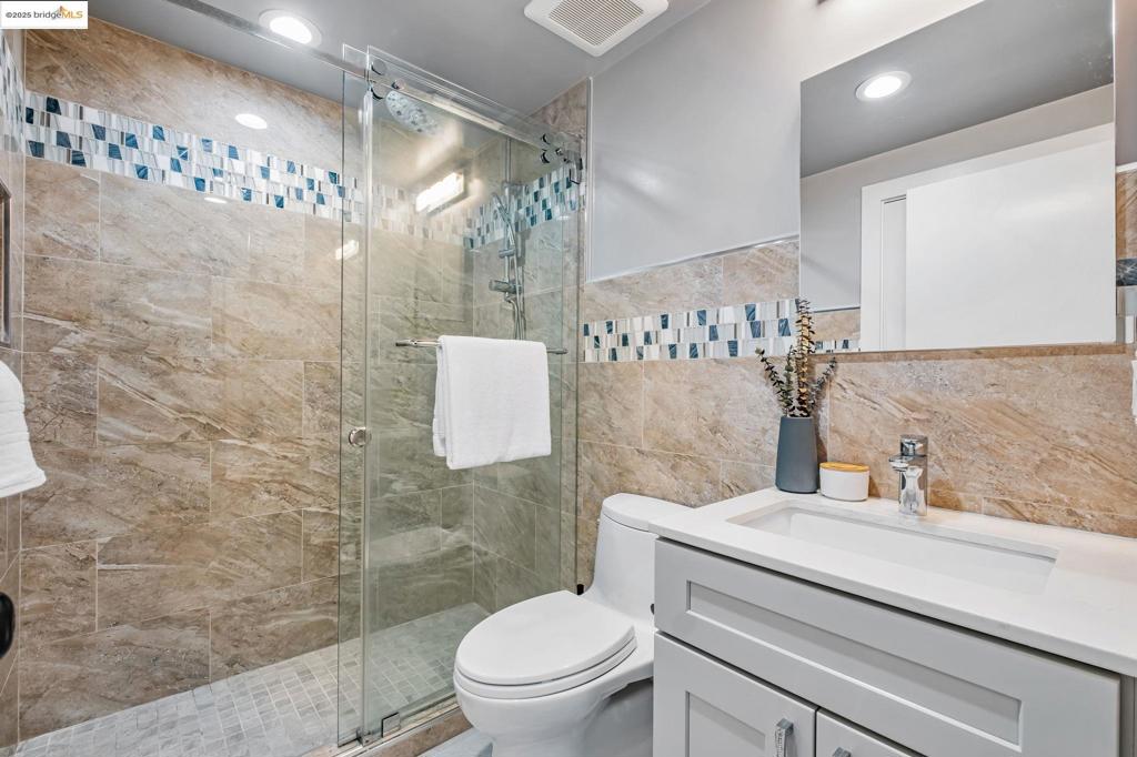 CASTRO VALLEY - Residential