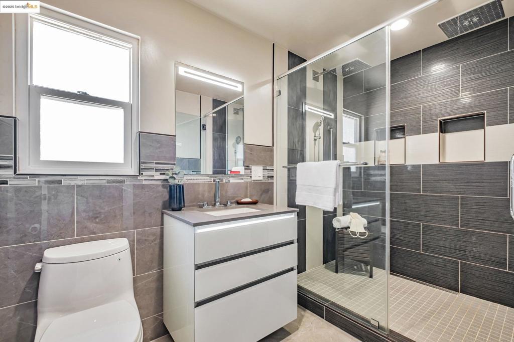 CASTRO VALLEY - Residential