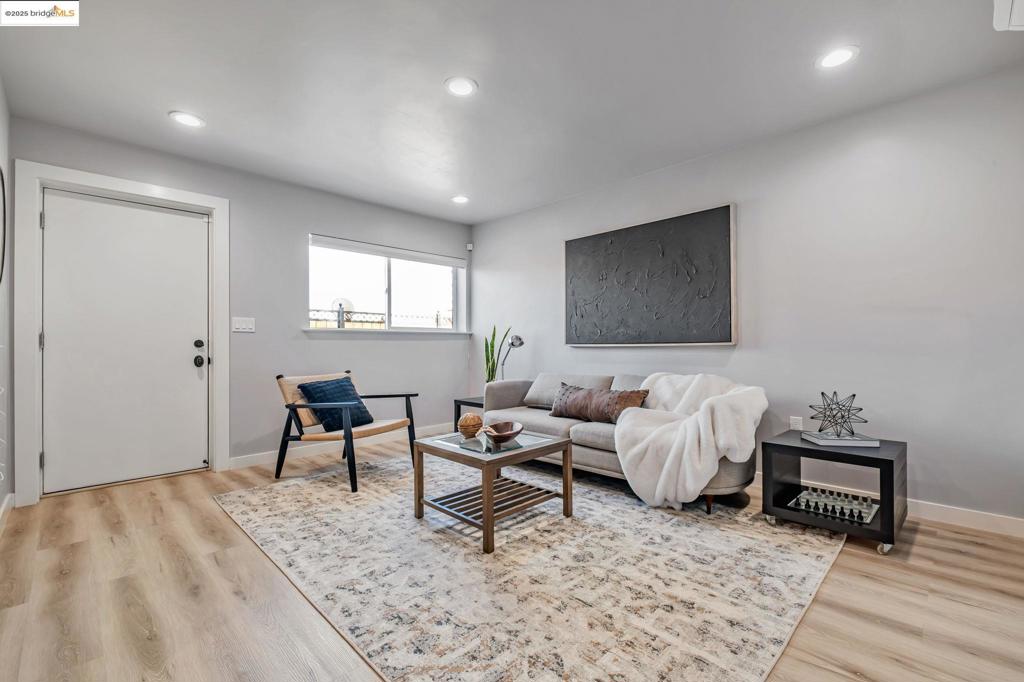 CASTRO VALLEY - Residential