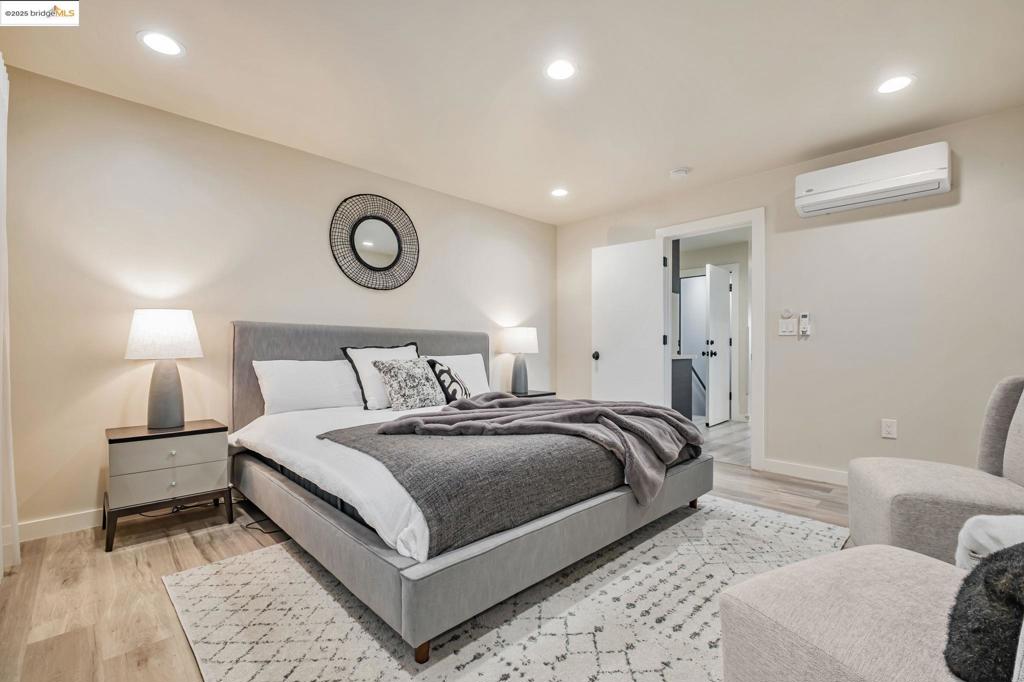 CASTRO VALLEY - Residential