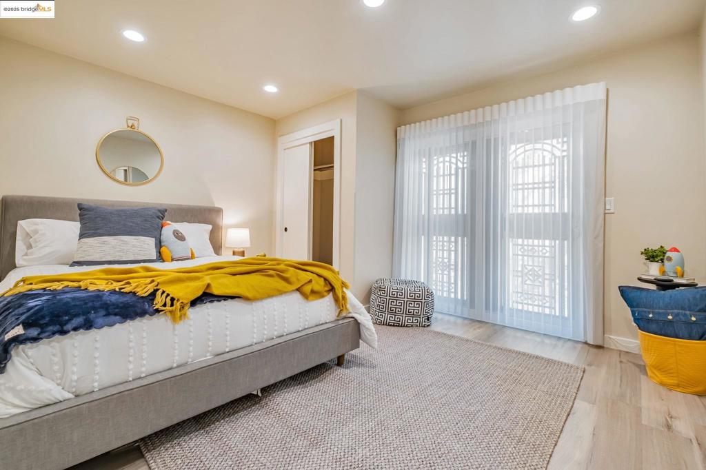 CASTRO VALLEY - Residential