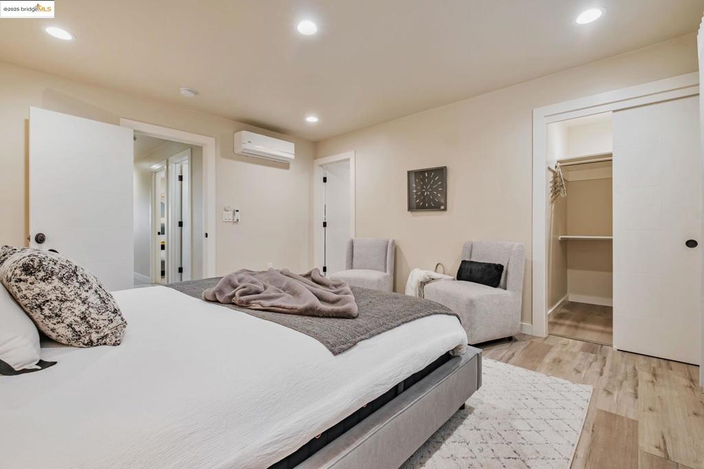 CASTRO VALLEY - Residential