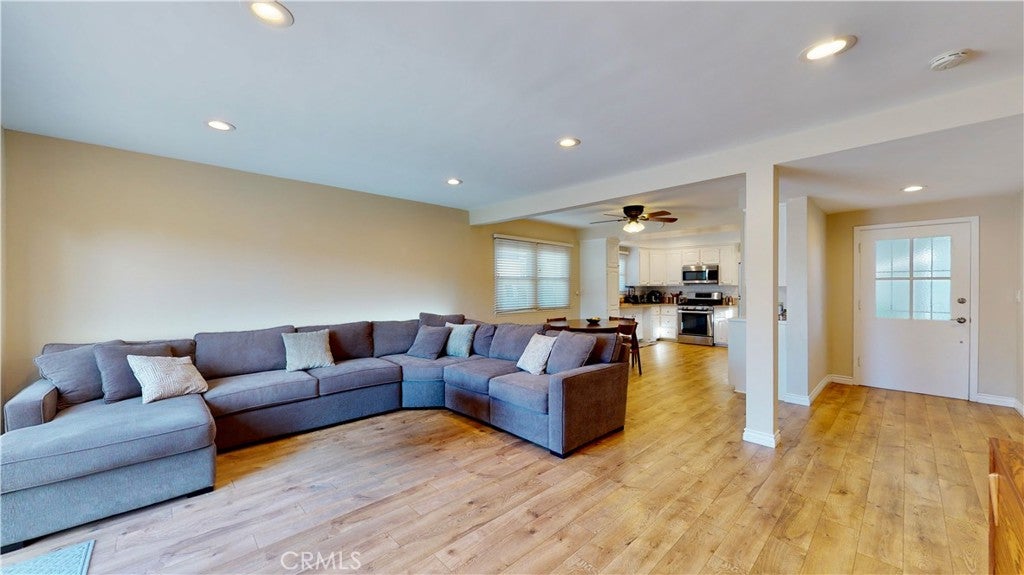 6101 Cornell, Huntington Beach CA 92647 - Photo 9