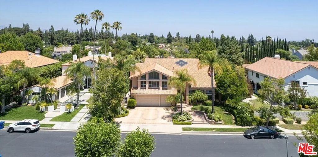 Properties 1 10214 Candleberry Lane