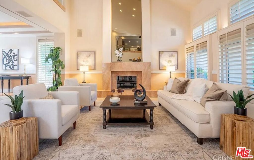 Properties 3 10214 Candleberry Lane