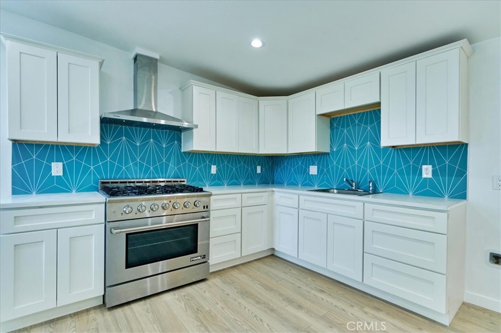 402 E 93rd Street