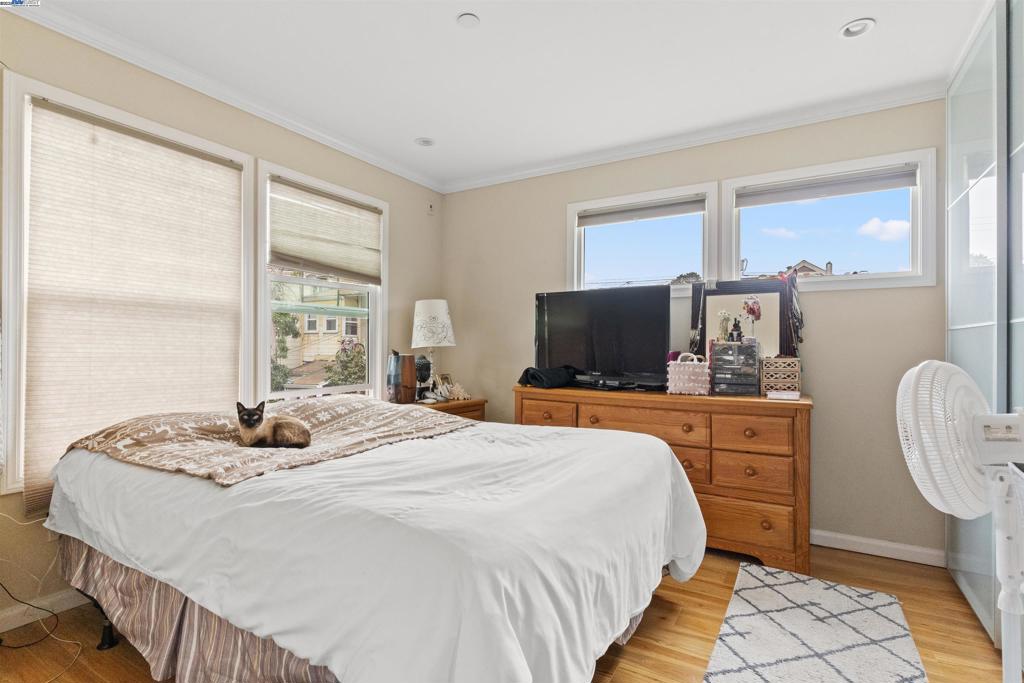 ALAMEDA - Residential Income