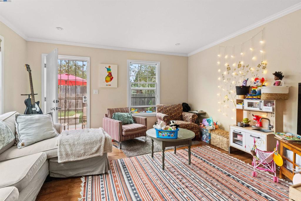 ALAMEDA - Residential Income