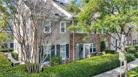 Photo of 28 Albany St, Ladera Ranch, CA 92694 (MLS # OC26025883)