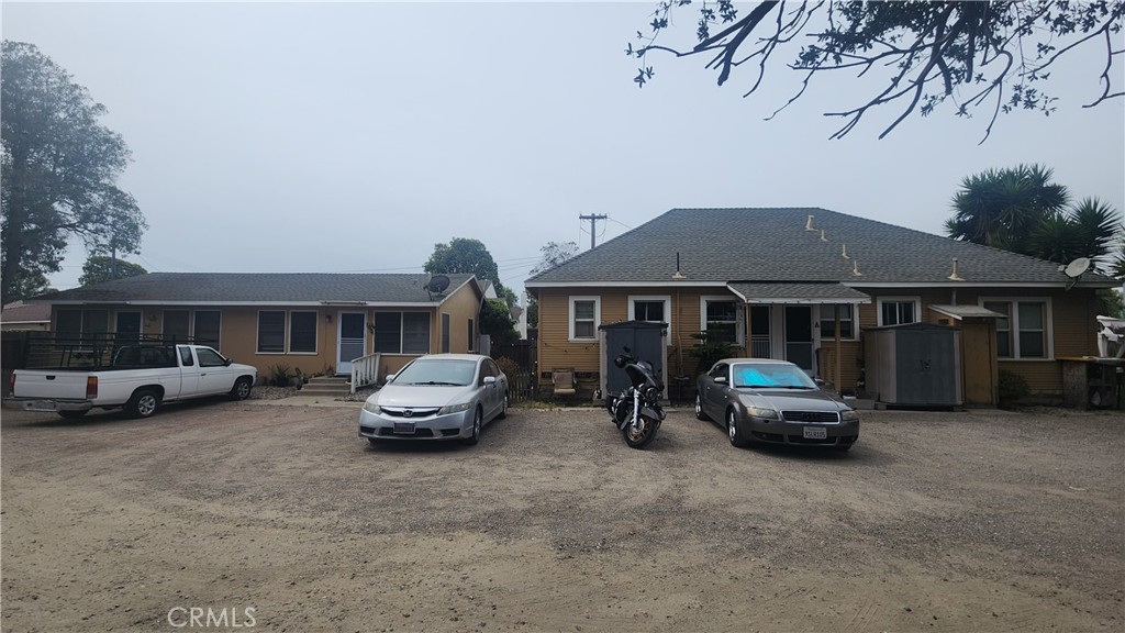 806 E Main