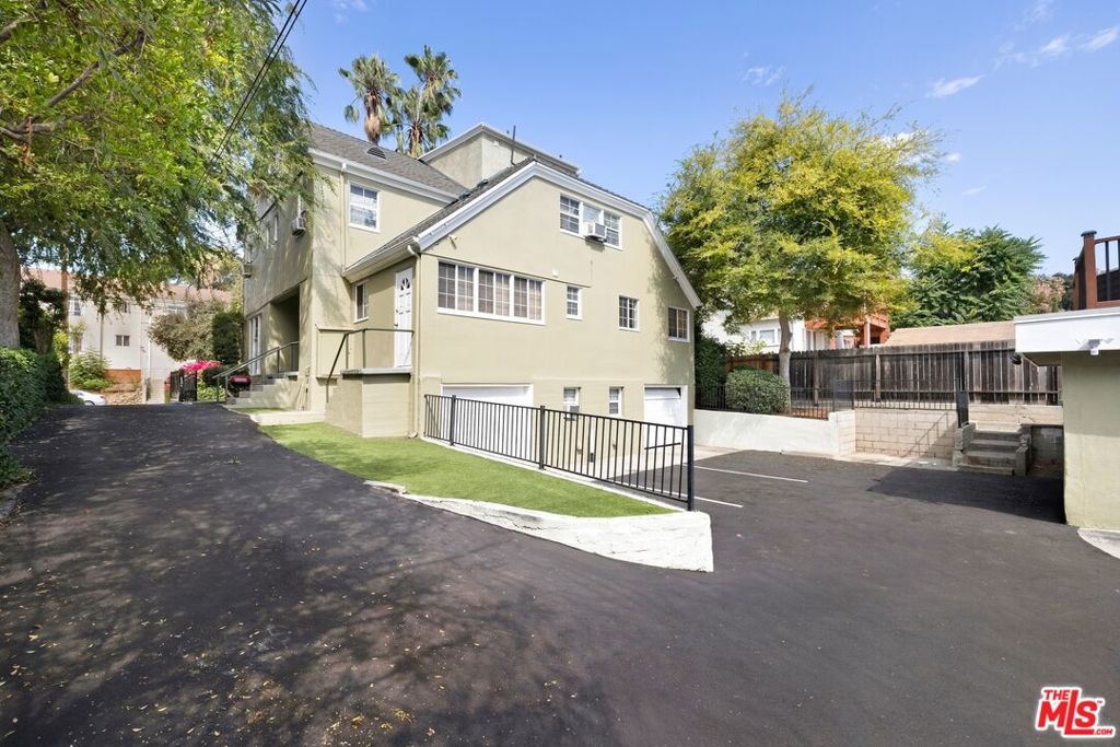 1400 N Garfield Avenue