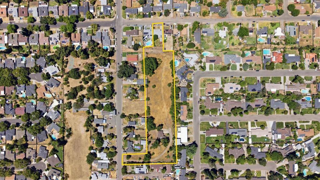 Photo 1 of 28 — 2908 Oleander Avenue, Merced, CA 95340