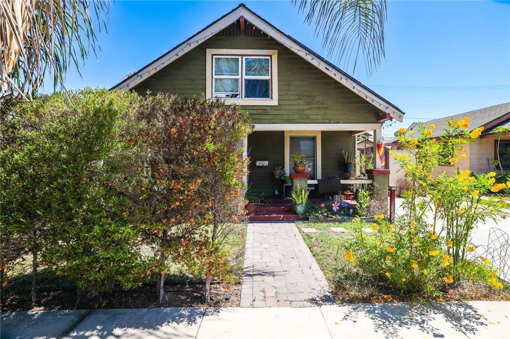 932 Coronado Avenue
