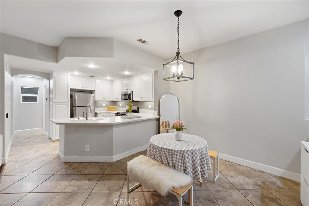 41710 Woodridge Avenue 2