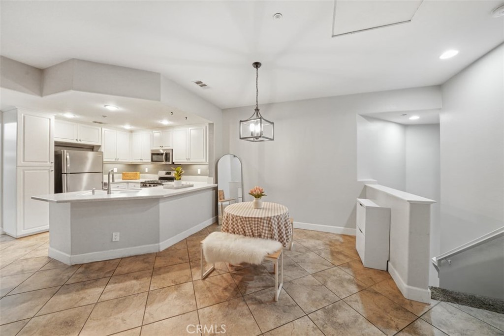 41710 Woodridge Avenue 2