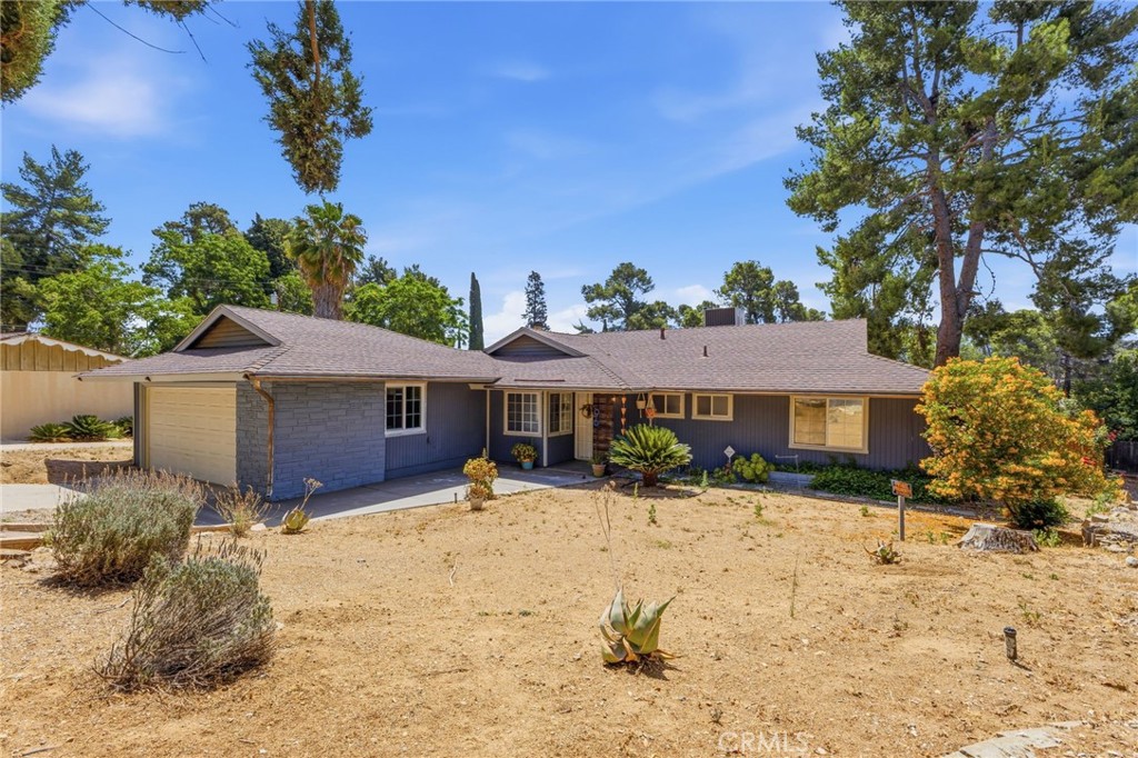 96 W Repplier Road