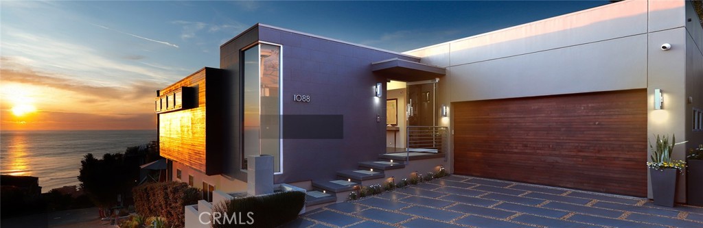 1088 Del Mar Avenue