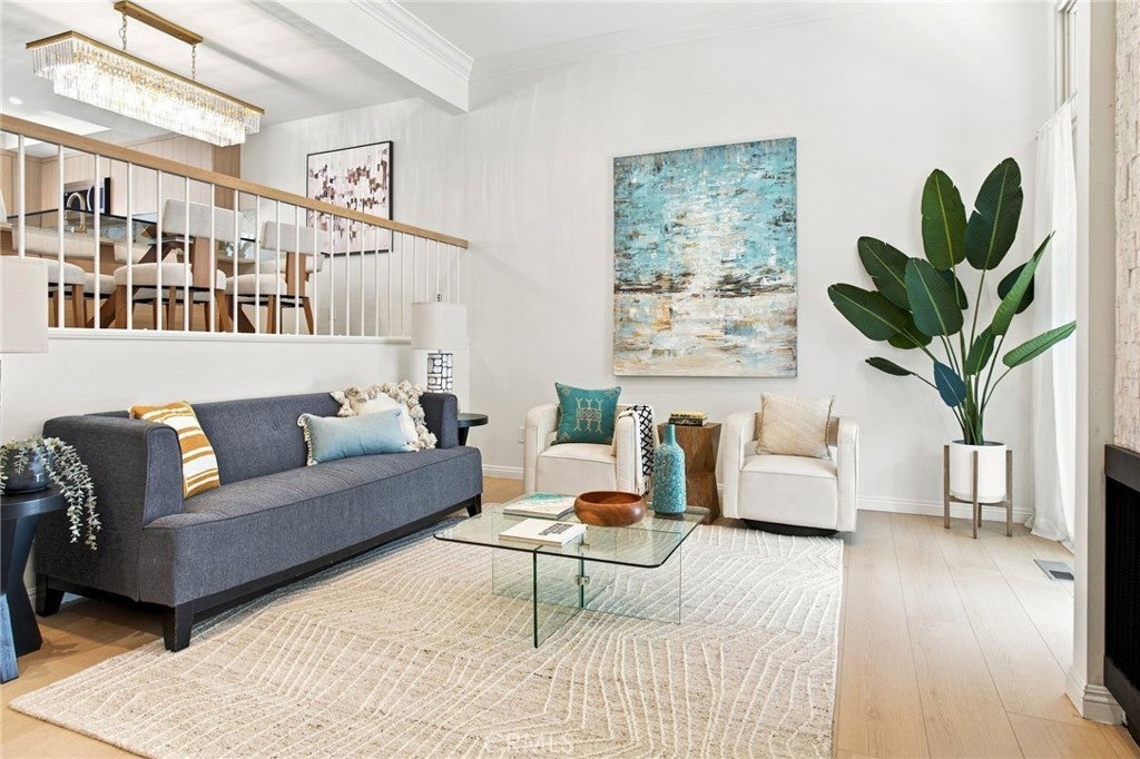 4735 La Villa Marina D