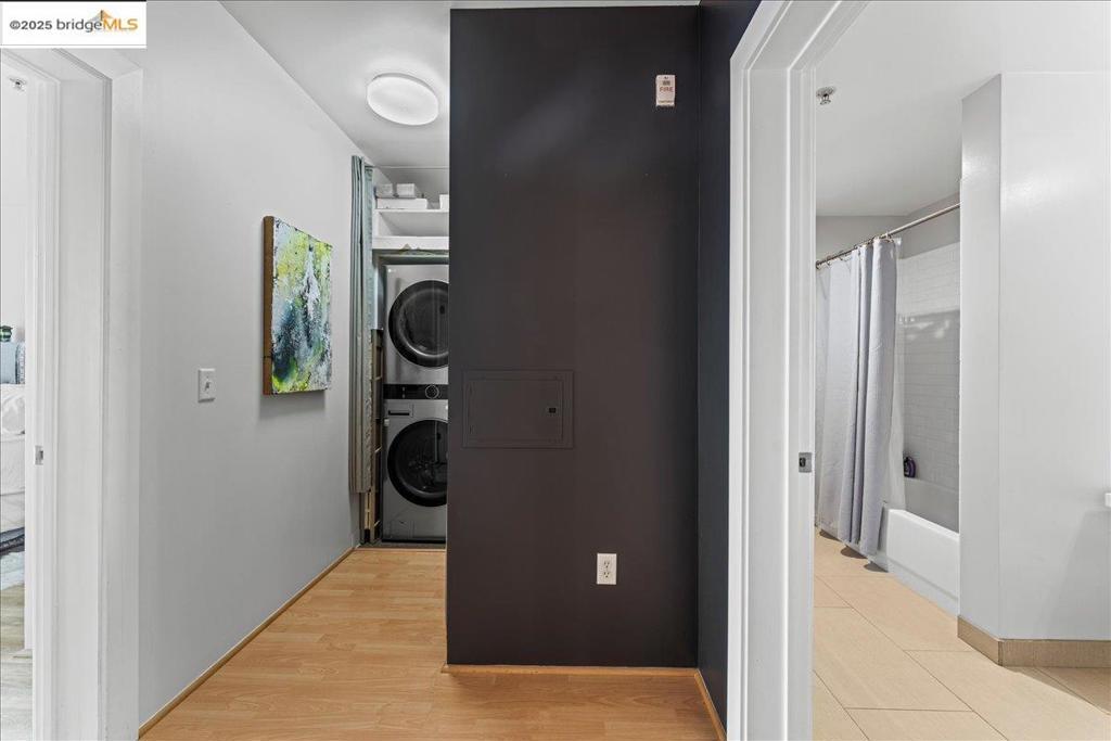 WEST OAKLAND - Residential