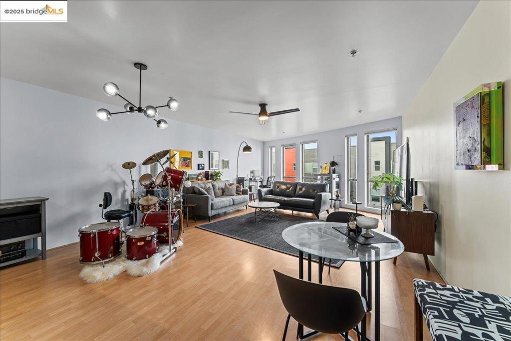 WEST OAKLAND - Residential