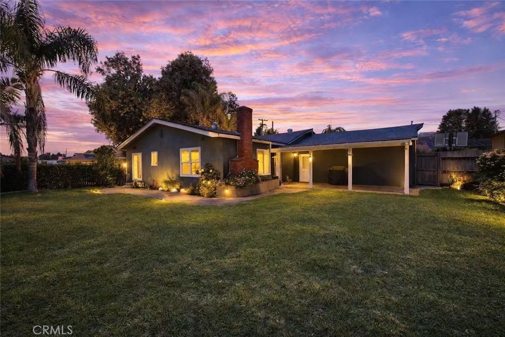 334 E Juanita Avenue