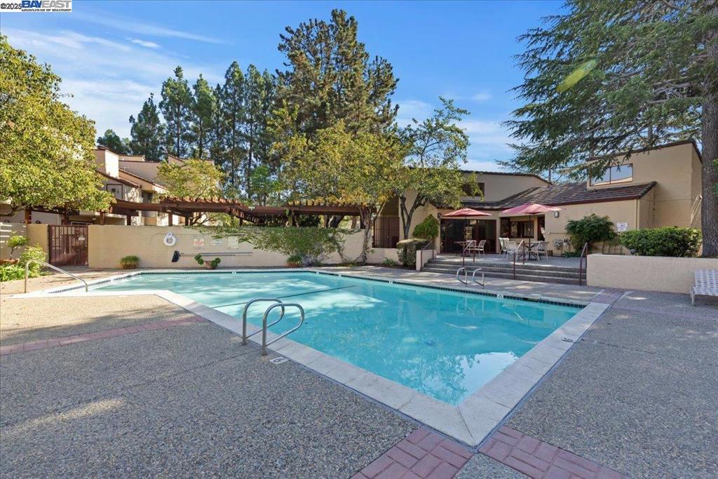 FAIRVIEW - Residential