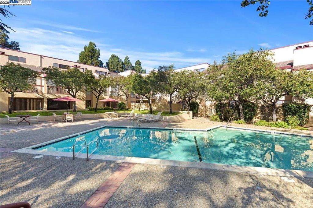 FAIRVIEW - Residential