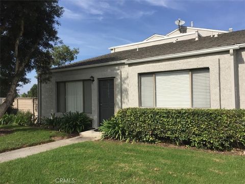 Photo of 17885 Pollard Lane #57, Huntington Beach, CA 92647 (MLS # OC26041825)
