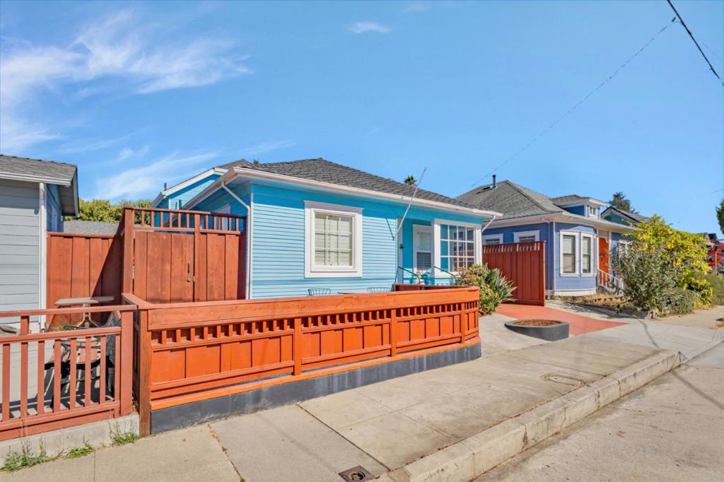 722 Cayuga Street