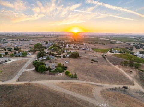 Photo of 8495 Plane View PL, Paso Robles, CA 93446 (MLS # NS26166336)