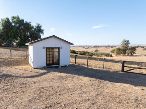 Tiny photo for 8495 Plane View PL, Paso Robles, CA 93446 (MLS # NS26166336)