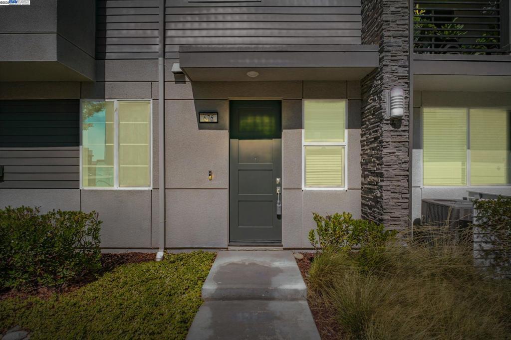 675 Delve Ct
