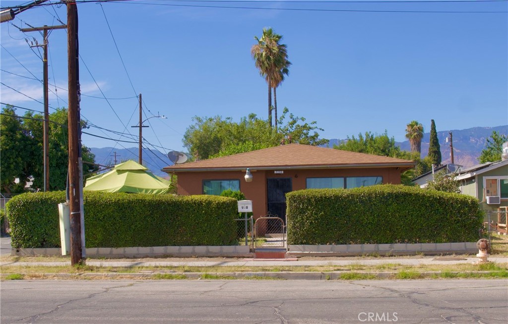 Single-family residence with ADU potential. Bring your paint and brushes and make this home yours. The large backyard offers plenty of room to enjoy or expand. Conveniently located near schools, shops, and major freeways. Schedule your private showing today!