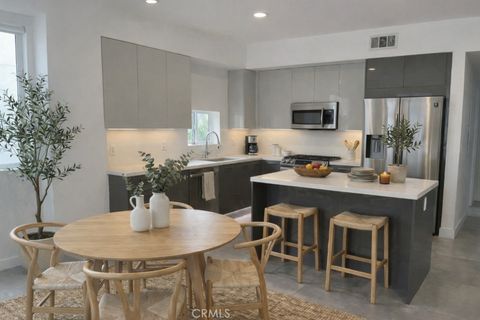 Photo of 214 westmoreland #6, Los Angeles, CA 90004 (MLS # WS26031432)