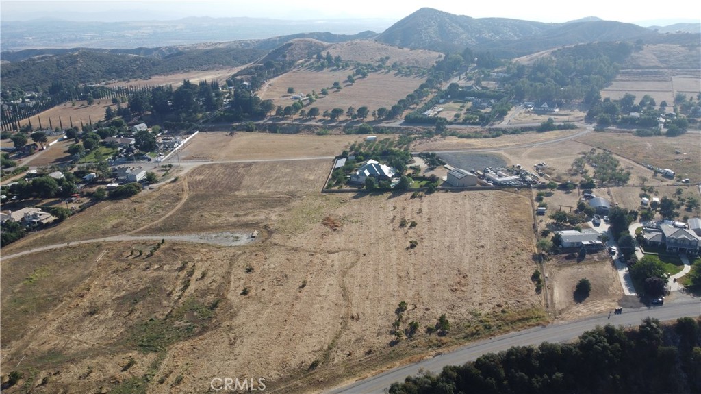 Solera (SLRA) - Land