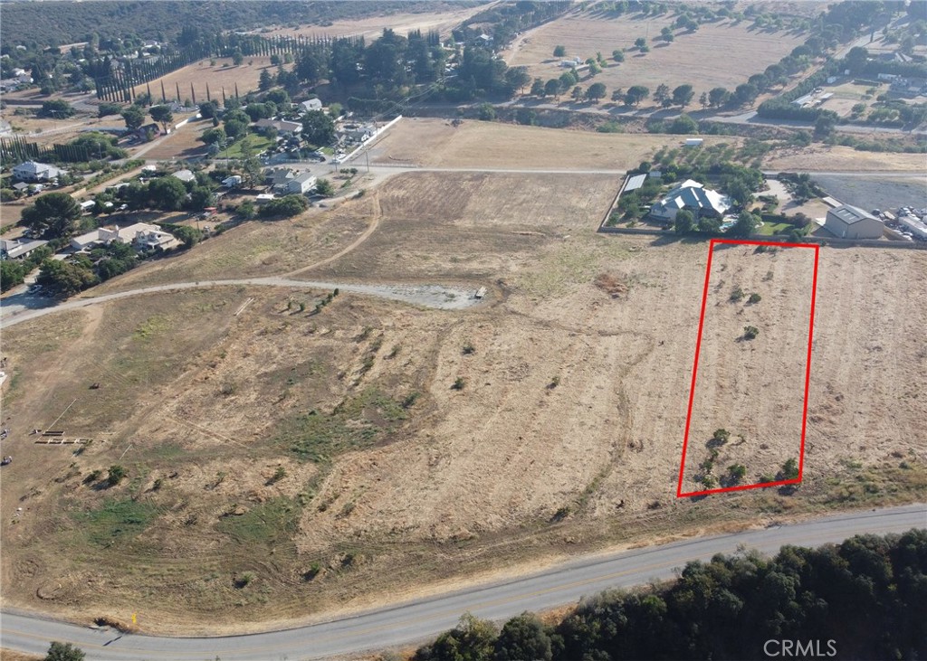 Enjoy your wide-open spaces and panoramic canyon views with this stunning 1.6-acre parcel perched on Bluff Street in beautiful Banning, CA. Nestled in Riverside County’s desirable “Banning Bench” area, this property offers the perfect balance of tranquility and convenience—only minutes from local shops, dining, and freeway access.
Enjoy breathtaking vistas of the surrounding canyon and foothills from your own private bluff. The lot is zoned R-A-1, allowing for single-family homes, horses, and more—ideal for building a custom estate, equestrian retreat, or a private getaway. Water meter and shares in the Banning Heights Mutual Water Company are already in place and transfer with the sale, saving you time and expense in development. Electricity is available at the street, with options for propane as needed.
Whether you’re looking to build your dream home or invest in prime California land, this parcel offers unmatched value and potential. With generous space, beautiful scenery, and rural charm, this is your opportunity to own a piece of the coveted Banning Bench.