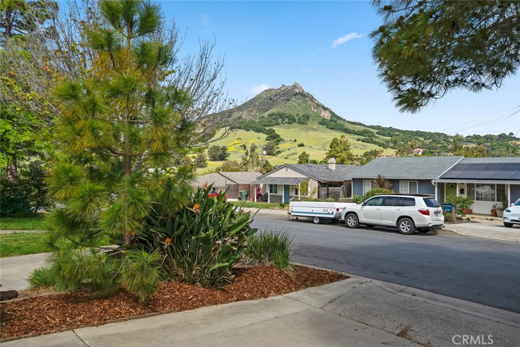 147 Del Sur Way