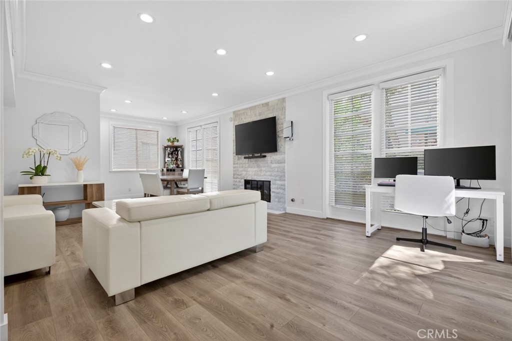 13901 Olive View Lane 14