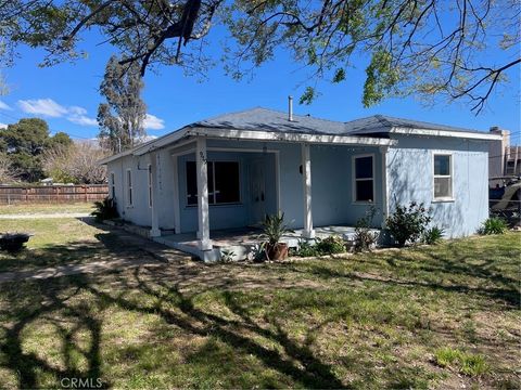 Photo of 979 W Nicolet St, Banning, CA 92220 (MLS # IG26050359)