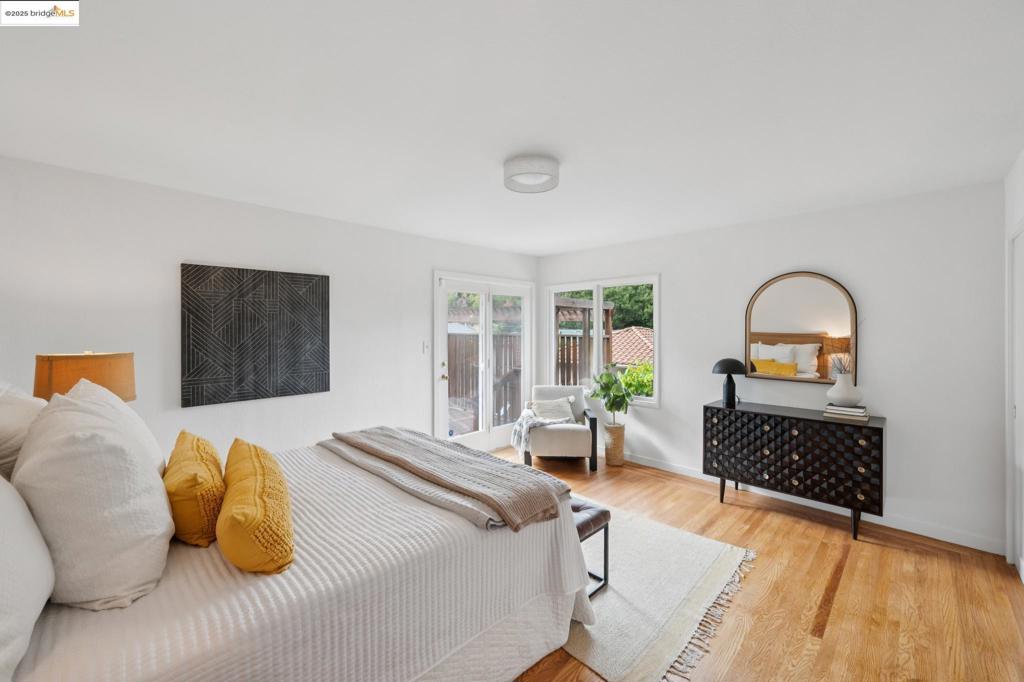 UPPER ROCKRIDGE - Residential