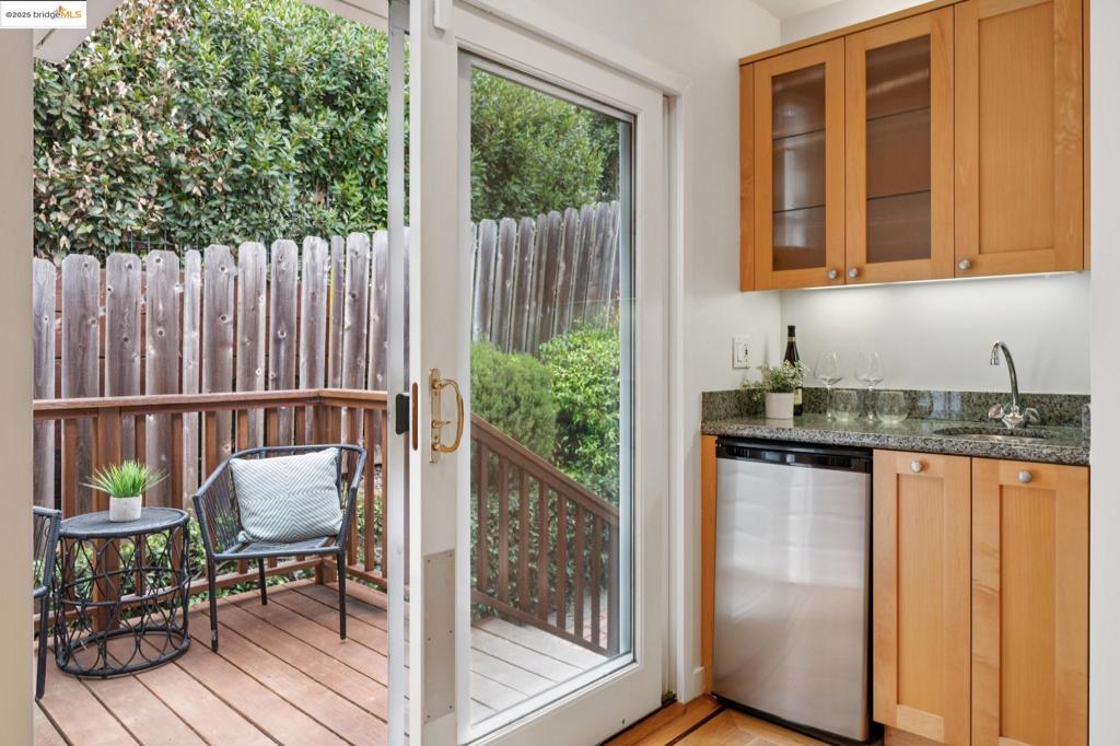 UPPER ROCKRIDGE - Residential