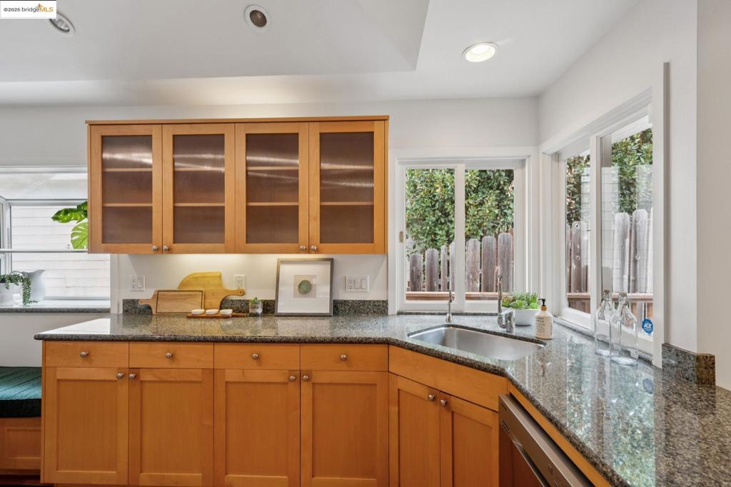 UPPER ROCKRIDGE - Residential