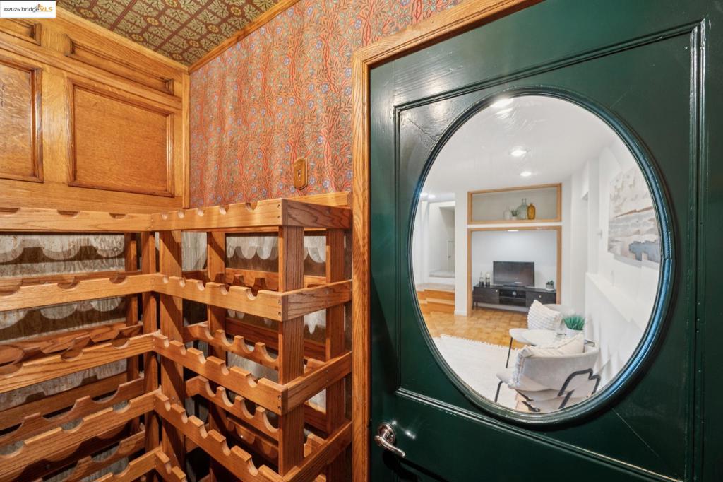 UPPER ROCKRIDGE - Residential