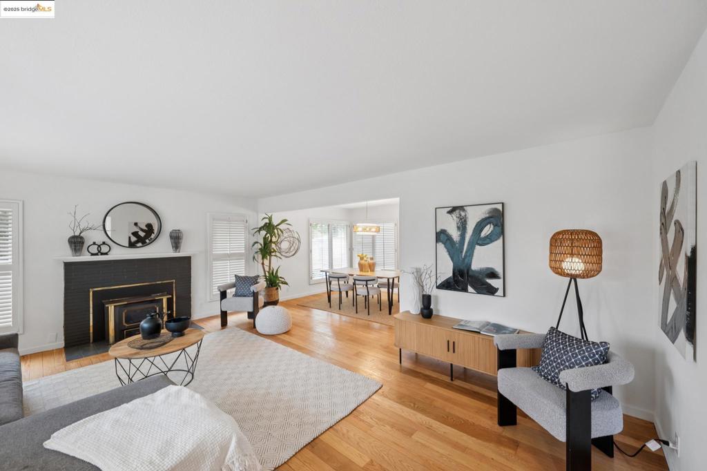 UPPER ROCKRIDGE - Residential