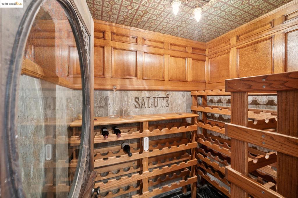 UPPER ROCKRIDGE - Residential