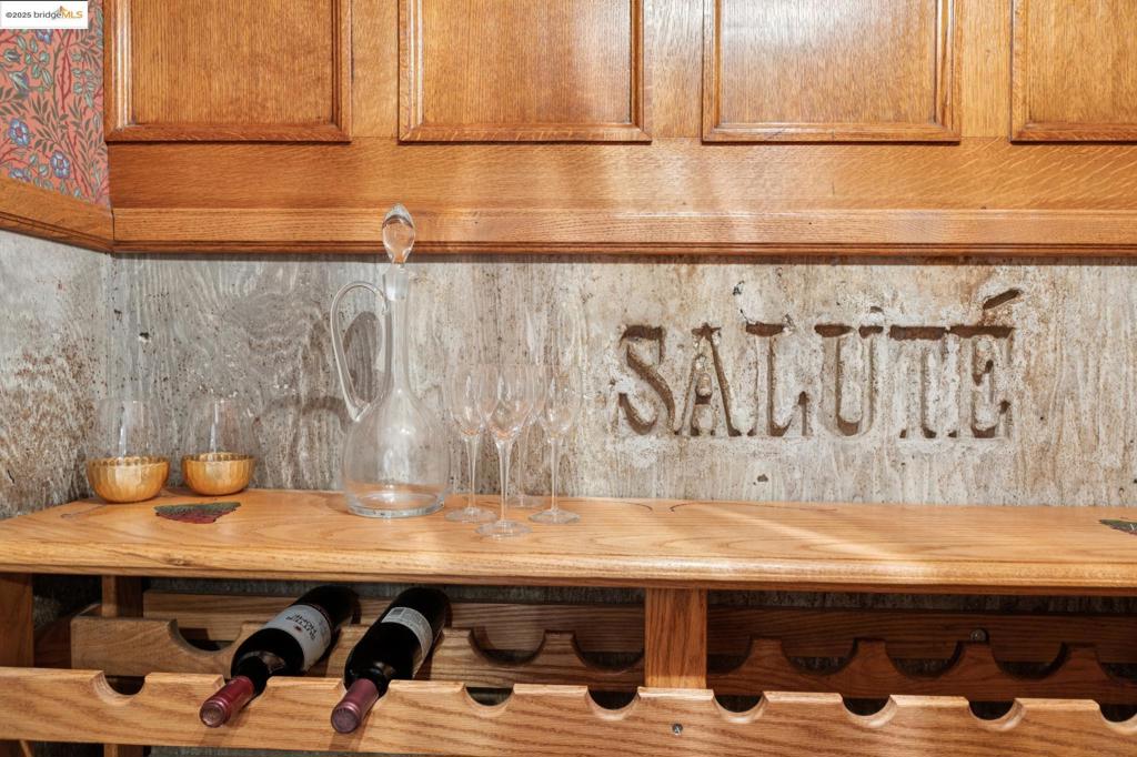 UPPER ROCKRIDGE - Residential