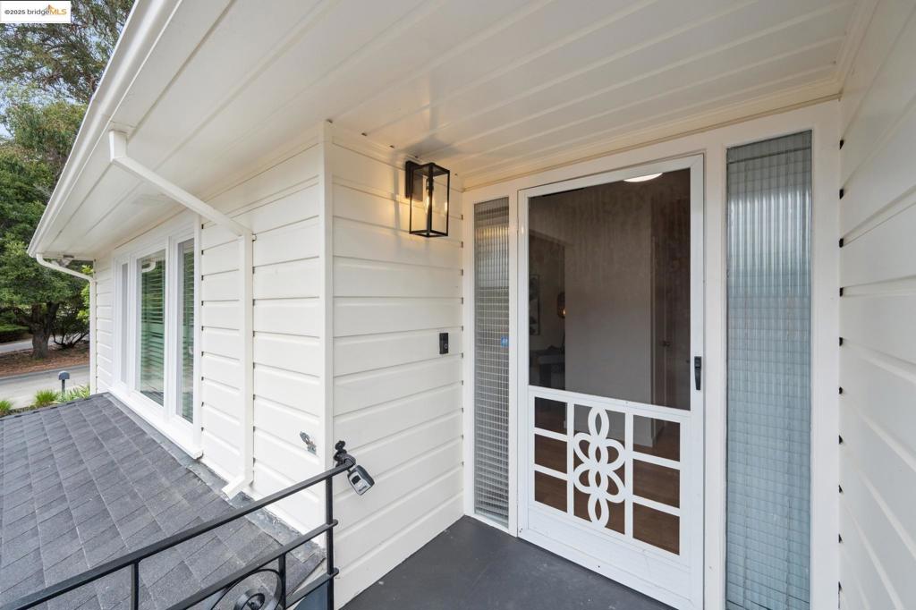 UPPER ROCKRIDGE - Residential