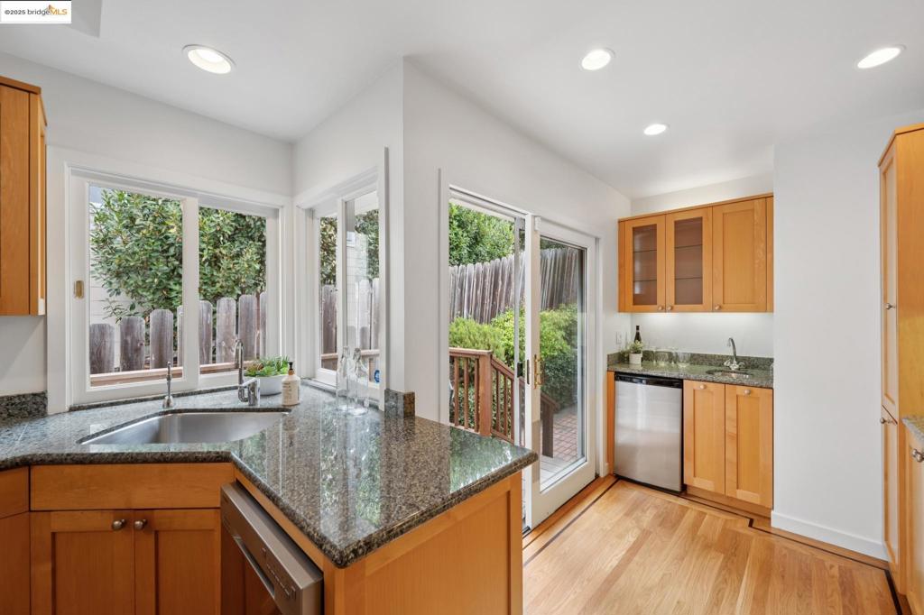 UPPER ROCKRIDGE - Residential